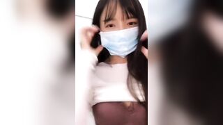 台灣女生浴室自慰