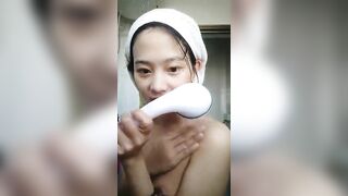 小美女直播洗澡 等待炮友來家里打炮