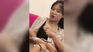 靚女脫衣 快點我渴了想要吸奶