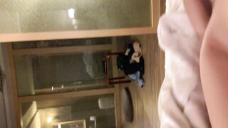 可愛俏皮台灣小美女和男友酒店開房 小嫩B被幹流血了-03