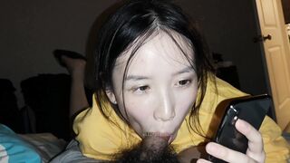 清純美少女反差又欠肏 對著男友豎中指 單純快樂的小嫩妹被男友調教成了小母狗-12