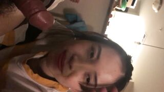 清純美少女反差又欠肏 對著男友豎中指 單純快樂的小嫩妹被男友調教成了小母狗-13