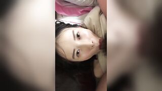 清純美少女反差又欠肏 對著男友豎中指 單純快樂的小嫩妹被男友調教成了小母狗-15