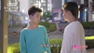 男友和好友一起3P齊操懲罰痴迷遊戲女友 蘿莉娃娃郭瑤瑤