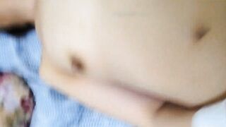 睡奸小美女 逼逼幹完還不過癮 菊花也不放過