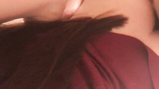 反差騷女線下約會居然是真空 毛茸茸的大鮑魚太好看了 直接在快餐店洗手間搞一炮