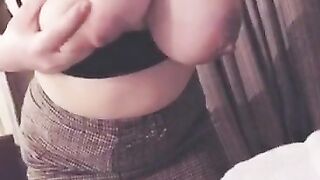 巨乳金蓮 擠奶 噴奶 奶水亂飛 - 95