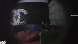 快點喝酒，喝完了我操你 刮逼毛了，沒有啊，老公你把我肏幹了