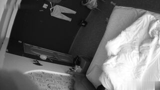 模特兒身材大奶美女宵夜被男同事灌醉酒店開房幹炮