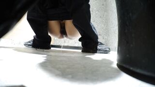 酒吧女廁全景偷拍 - 11