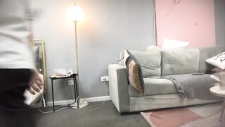 熟女探花 絲襪塞嘴裡操她