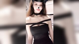 顏值情侶私拍洩密 金絲眼鏡娘戴上項圈狗鏈 高貴又淫蕩-01