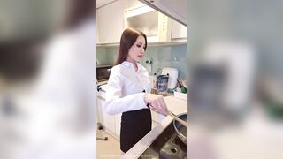 網紅blazeconjure3 李蓉蓉的秘密生活-下班下廚被強上Part1