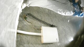 酒吧廁所偷拍 無毛靚妹 - 05