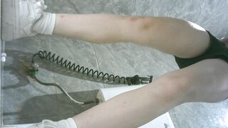 酒吧廁所偷拍 無毛靚妹 - 06