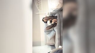 熟女探花 3P場，24歲苗條小姐姐，情趣黑絲C罩杯美腿，前插後捅好不快活