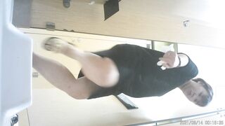 廁拍 頂級顏值美女尿尿-12