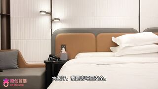杏吧王安全 約了個大奶妹，甜美長相，大高個大屁股，後入撞擊很有感覺，奶子非常軟，晃得就想用力抓
