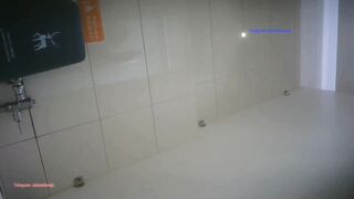【廁拍】小姐姐尿完不擦蹲幾下-07